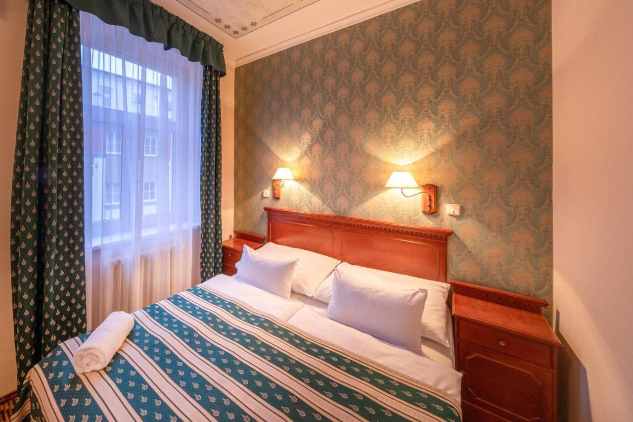 Hotel Meteor Plaza Praha Bagian luar foto