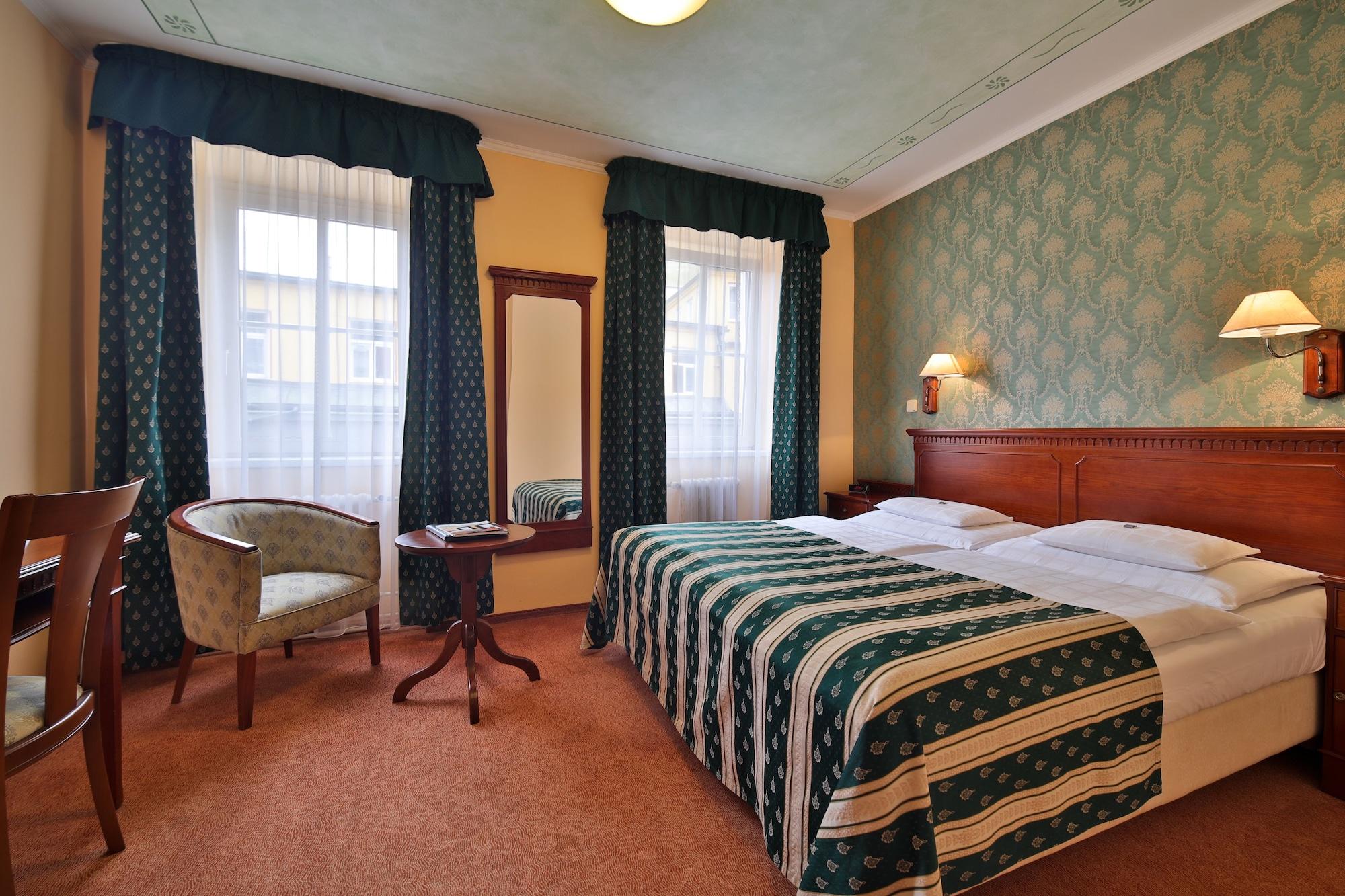 Hotel Meteor Plaza Praha Bagian luar foto