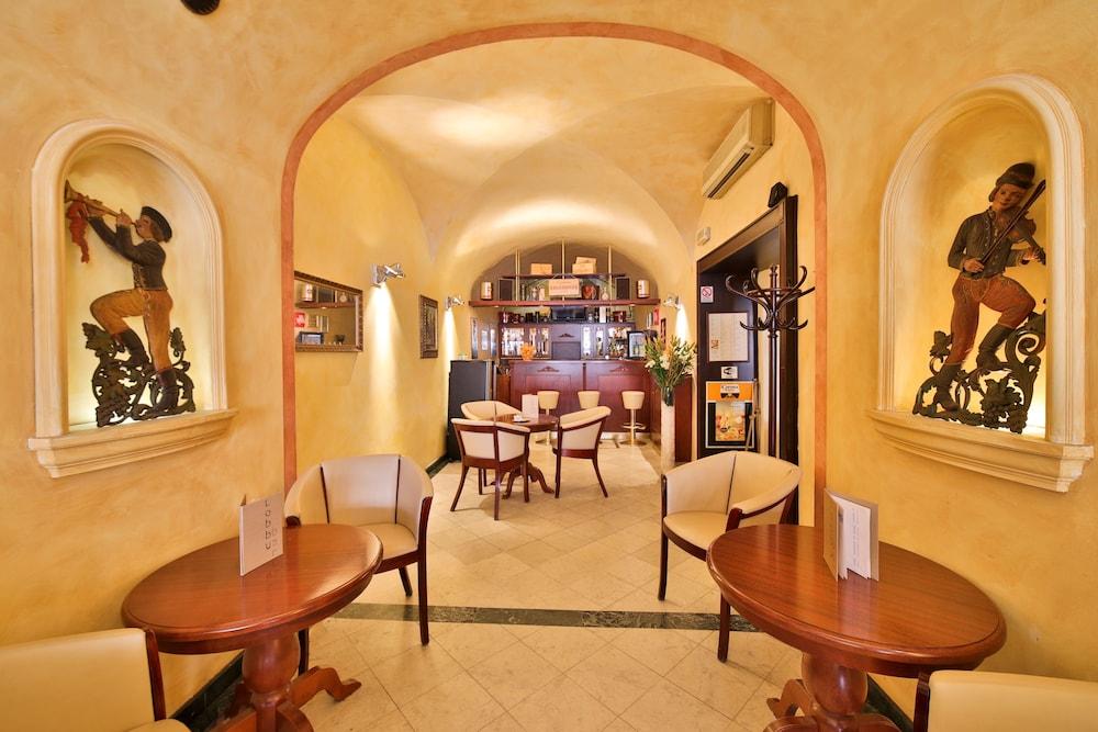 Hotel Meteor Plaza Praha Bagian luar foto