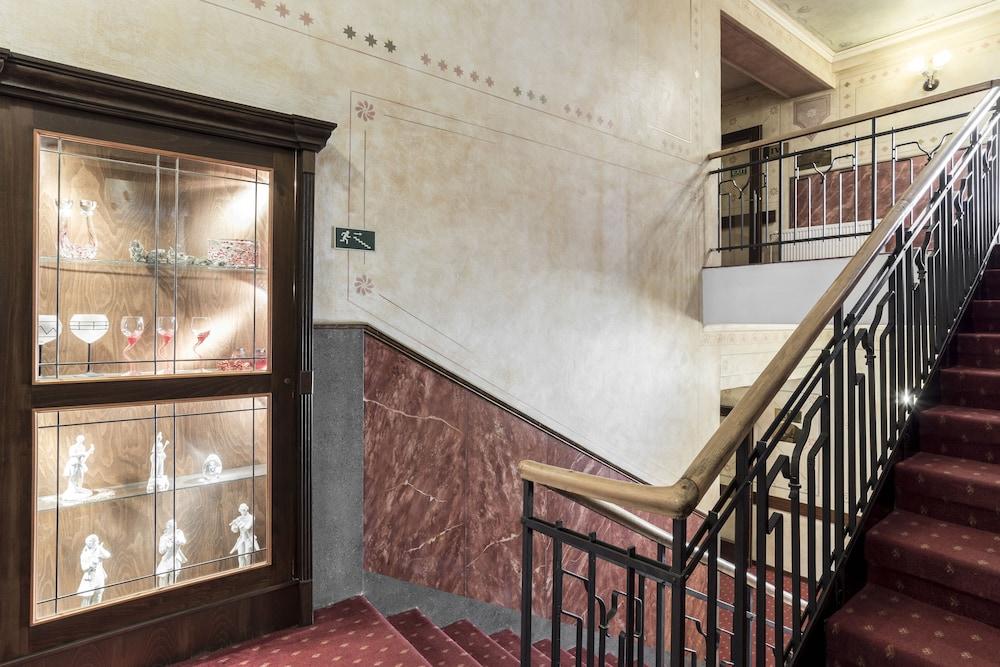 Hotel Meteor Plaza Praha Bagian luar foto